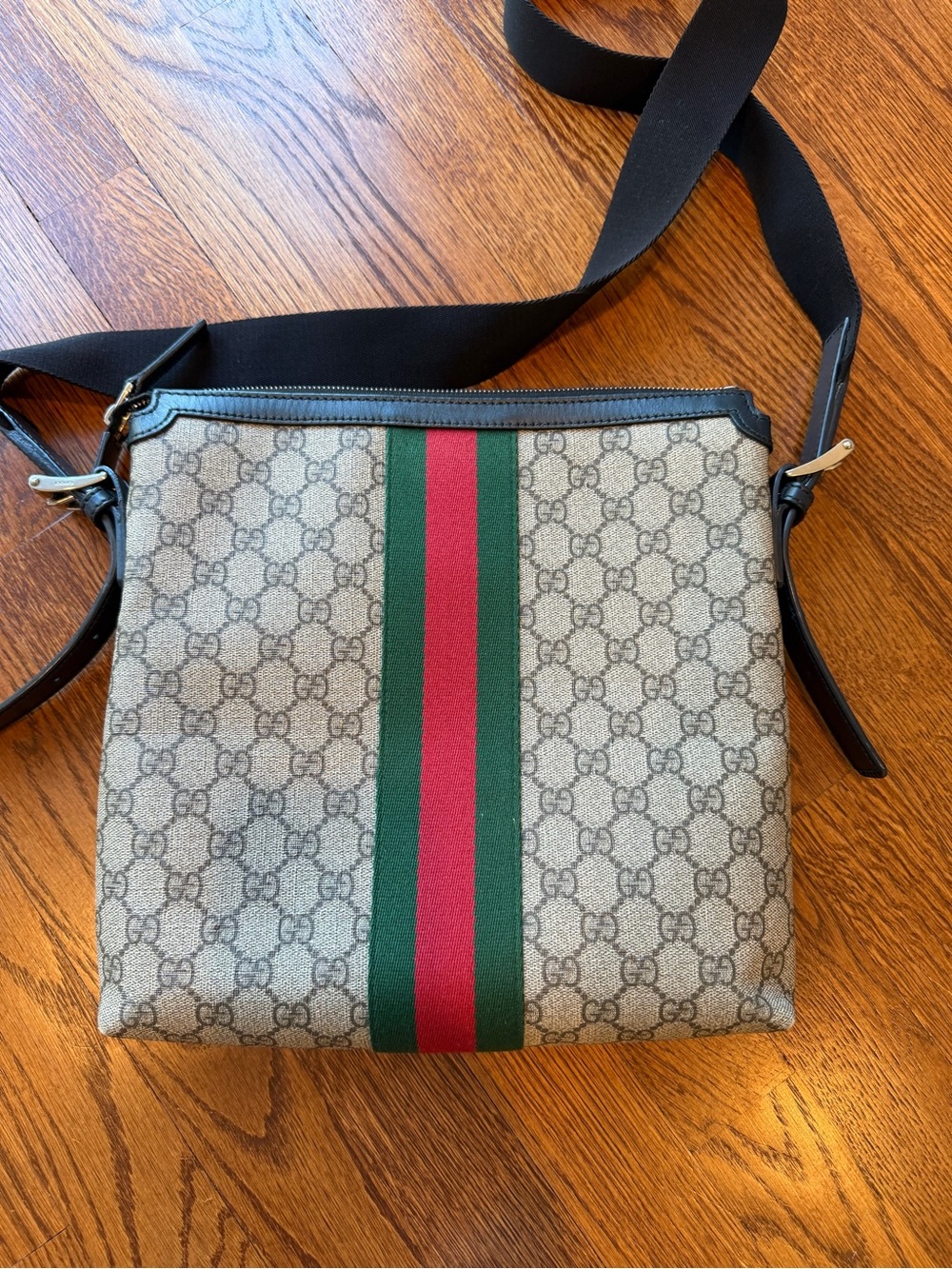 Gucci Beige GG Canvas Messenger Bag with Green-Red Stripe - Picture 6 of 11